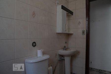 Banheiro de apartamento à venda com 1 quarto, 50m² em Parque das Nações, Santo André