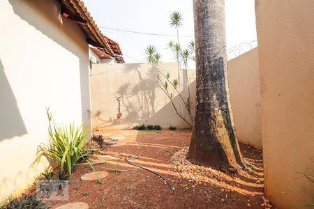 Casa para alugar com 420m², 4 quartos e 5 vagas Casa para alugar com 420m², 4 quartos e 5 vagasJardim