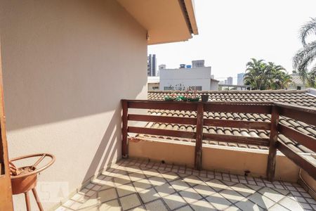 Casa para alugar com 420m², 4 quartos e 5 vagas Casa para alugar com 420m², 4 quartos e 5 vagasVaranda da suíte 1