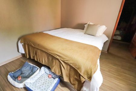 Casa para alugar com 420m², 4 quartos e 5 vagas Casa para alugar com 420m², 4 quartos e 5 vagasSuíte 2