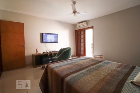 Casa para alugar com 420m², 4 quartos e 5 vagas Casa para alugar com 420m², 4 quartos e 5 vagasQuarto 2