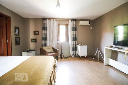 Casa para alugar com 420m², 4 quartos e 5 vagas Casa para alugar com 420m², 4 quartos e 5 vagasSuíte 2