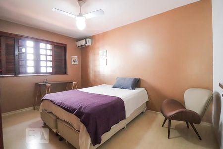 Casa para alugar com 420m², 4 quartos e 5 vagas Casa para alugar com 420m², 4 quartos e 5 vagasQuarto 1