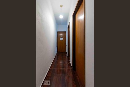 Corredor de casa à venda com 4 quartos, 200m² em Vila Corberi, São Paulo