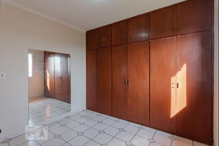 Quarto 1 de apartamento para alugar com 2 quartos, 60m² em Vila Orozimbo Maia, Campinas