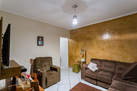 Casa de condomínio à venda com 70m², 2 quartos e 2 vagasSala