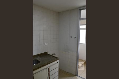 Cozinha de apartamento para alugar com 3 quartos, 76m² em Vila Gomes Cardim, São Paulo