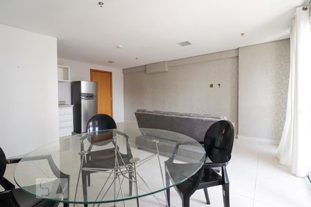 Sala de apartamento para alugar com 2 quartos, 72m² em Jardim Goiás, Goiânia