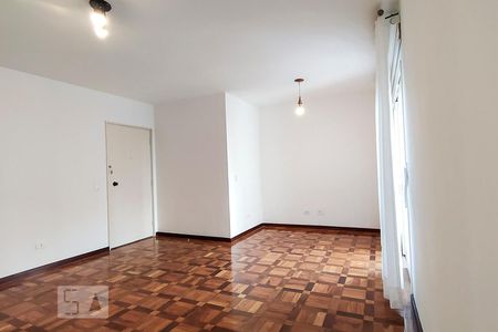 Sala de apartamento para alugar com 2 quartos, 70m² em Vila Uberabinha, São Paulo