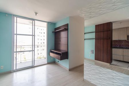 Sala de apartamento para alugar com 2 quartos, 45m² em Jardim Guairaca, São Paulo