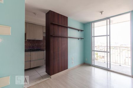 Sala de apartamento para alugar com 2 quartos, 45m² em Jardim Guairaca, São Paulo