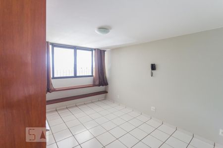 Quarto de apartamento para alugar com 1 quarto, 40m² em Asa Norte, Brasília