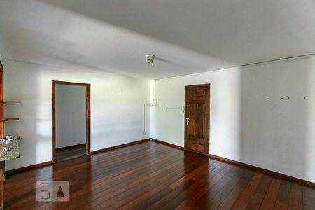 Sala de apartamento para alugar com 2 quartos, 80m² em Medianeira, Porto Alegre