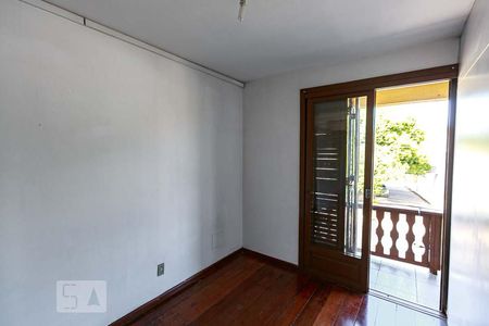 Quarto 1 de apartamento para alugar com 2 quartos, 80m² em Medianeira, Porto Alegre