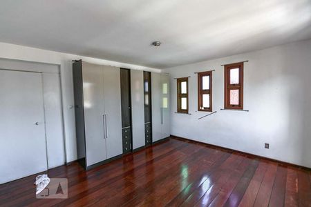 Quarto 2 de apartamento para alugar com 2 quartos, 80m² em Medianeira, Porto Alegre