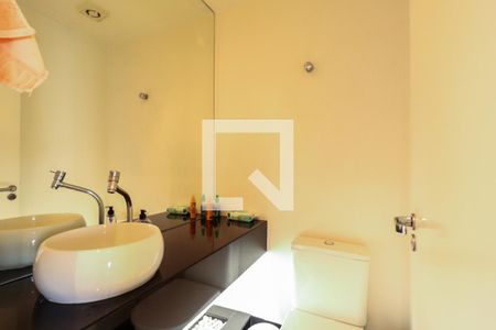 Lavabo de apartamento para alugar com 4 quartos, 186m² em Jardim São Caetano, São Caetano do Sul