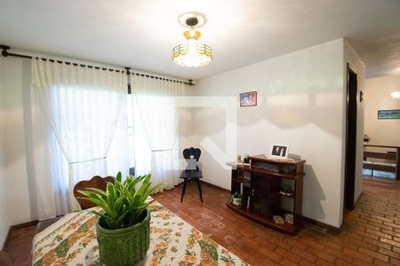 Casa à venda com 3 quartos, 219m² em Ipanema, Porto Alegre