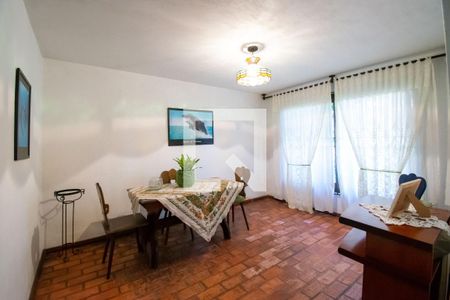 Sala de casa à venda com 3 quartos, 219m² em Ipanema, Porto Alegre