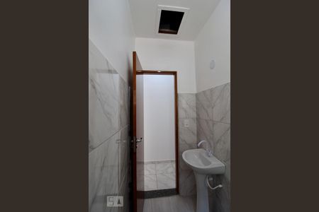 Banheiro de kitnet/studio para alugar com 1 quarto, 40m² em Santo Amaro, São Paulo