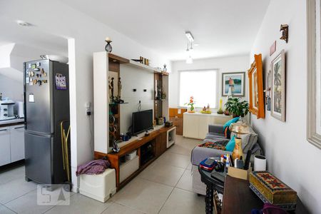 Sala de casa de condomínio à venda com 3 quartos, 107m² em Vargem Pequena, Rio de Janeiro