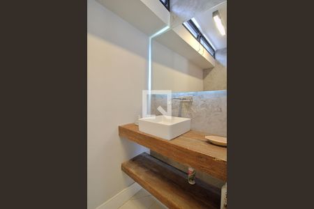 Lavabo de casa à venda com 5 quartos, 300m² em Retiro Morumbi, São Paulo