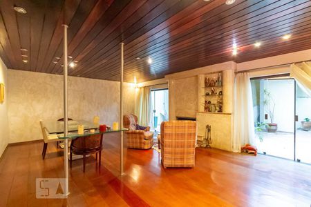 Sala de estar de casa à venda com 4 quartos, 300m² em Jardim do Mar, São Bernardo do Campo