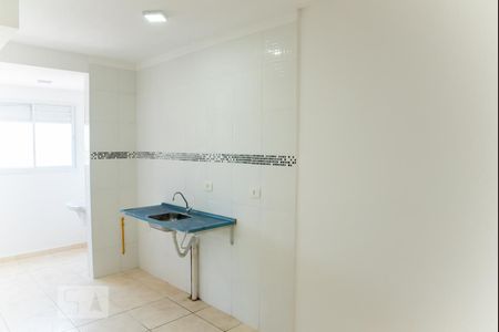 Sala/Cozinha de apartamento para alugar com 2 quartos, 50m² em Vila Nhocune, São Paulo