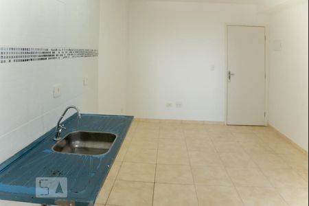 Sala/Cozinha de apartamento para alugar com 2 quartos, 50m² em Vila Nhocune, São Paulo