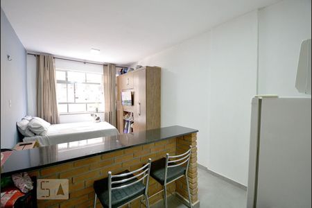 Cozinha de apartamento à venda com 1 quarto, 35m² em Liberdade, São Paulo