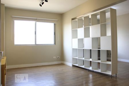 Sala de kitnet/studio para alugar com 1 quarto, 41m² em Parque Amazônia, Goiânia