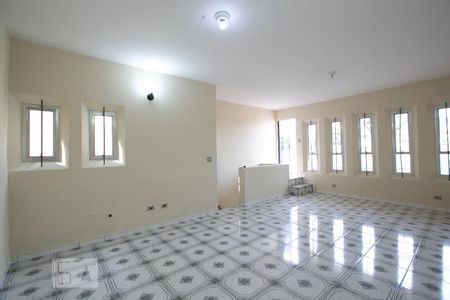 Sala de casa para alugar com 3 quartos, 150m² em Itaquera, São Paulo