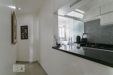 Corredor de apartamento para alugar com 2 quartos, 65m² em Loteamento Mogilar, Mogi das Cruzes