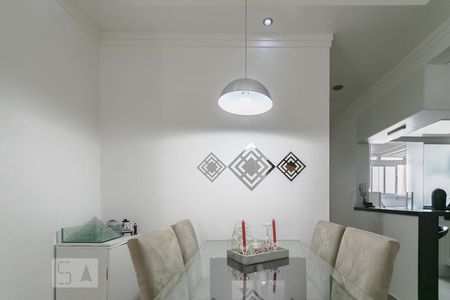 Sala de apartamento para alugar com 2 quartos, 65m² em Loteamento Mogilar, Mogi das Cruzes