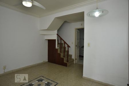Casa de condomínio à venda com 112m², 3 quartos e 1 vagaSala
