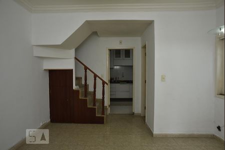 Casa de condomínio à venda com 112m², 3 quartos e 1 vagaSala