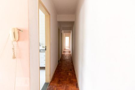 Corredor  de apartamento para alugar com 3 quartos, 75m² em Campestre, Santo André