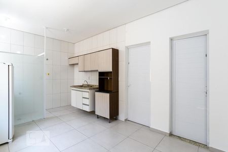 Sala/Cozinha de apartamento para alugar com 1 quarto, 30m² em Vila Baruel, São Paulo