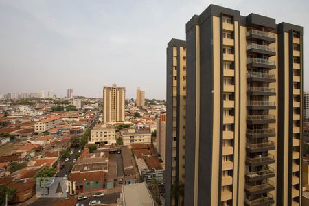 Vista da janela da suíte de apartamento para alugar com 1 quarto, 43m² em Centro, Ribeirão Preto