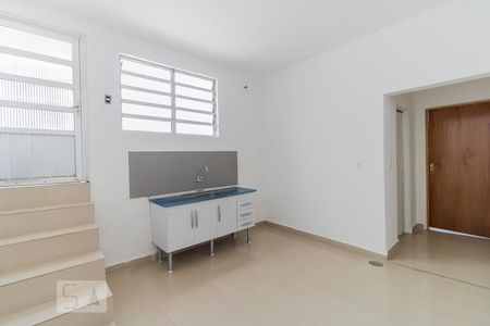 Cozinha de casa para alugar com 1 quarto, 50m² em Jardim Brasília (zona Leste), São Paulo