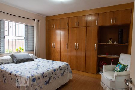 Suíte de casa à venda com 3 quartos, 164m² em Vila Brasílio Machado, São Paulo