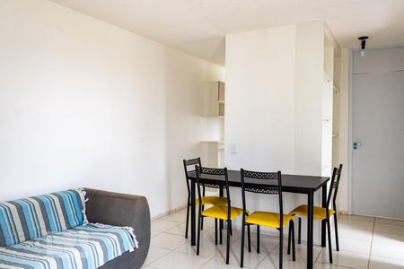 Sala de apartamento para alugar com 2 quartos, 42m² em Campo Grande, Rio de Janeiro