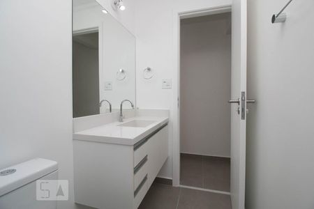 Banheiro de kitnet/studio para alugar com 1 quarto, 40m² em Belenzinho, São Paulo