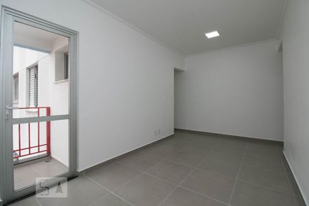 Sala de kitnet/studio para alugar com 1 quarto, 40m² em Belenzinho, São Paulo