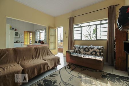 Sala de casa para alugar com 1 quarto, 40m² em Itaquera, São Paulo