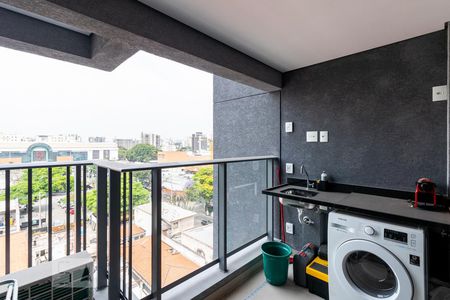 Varanda de kitnet/studio para alugar com 1 quarto, 31m² em Indianópolis, São Paulo