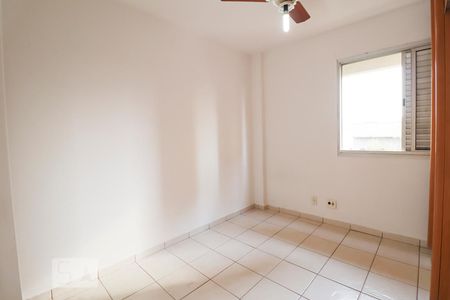 Quarto 1 de apartamento para alugar com 3 quartos, 89m² em Jardim Goiás, Goiânia