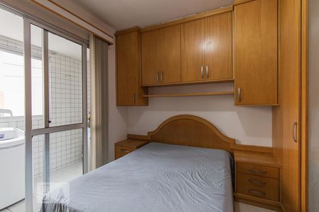 Quarto 1 de apartamento para alugar com 1 quarto, 37m² em Centro, Curitiba