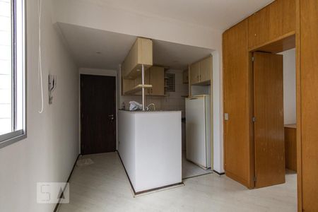 Sala de apartamento para alugar com 1 quarto, 37m² em Centro, Curitiba