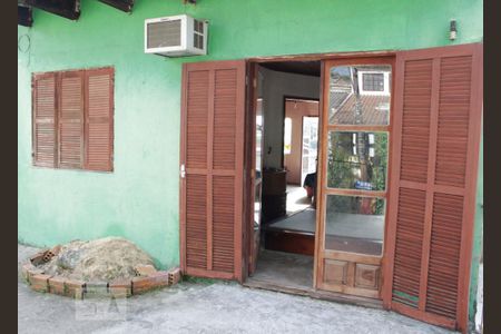 Casa para alugar com 498m², 3 quartos e 2 vagas Casa para alugar com 498m², 3 quartos e 2 vagasDetalhes Sacada Frente