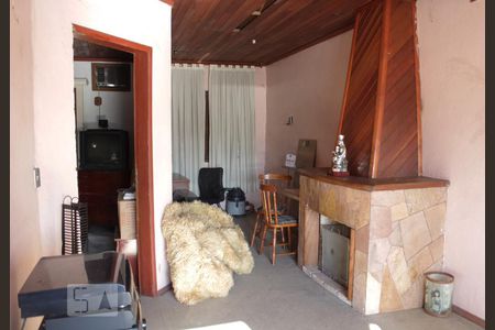 Casa para alugar com 498m², 3 quartos e 2 vagas Casa para alugar com 498m², 3 quartos e 2 vagasLareira